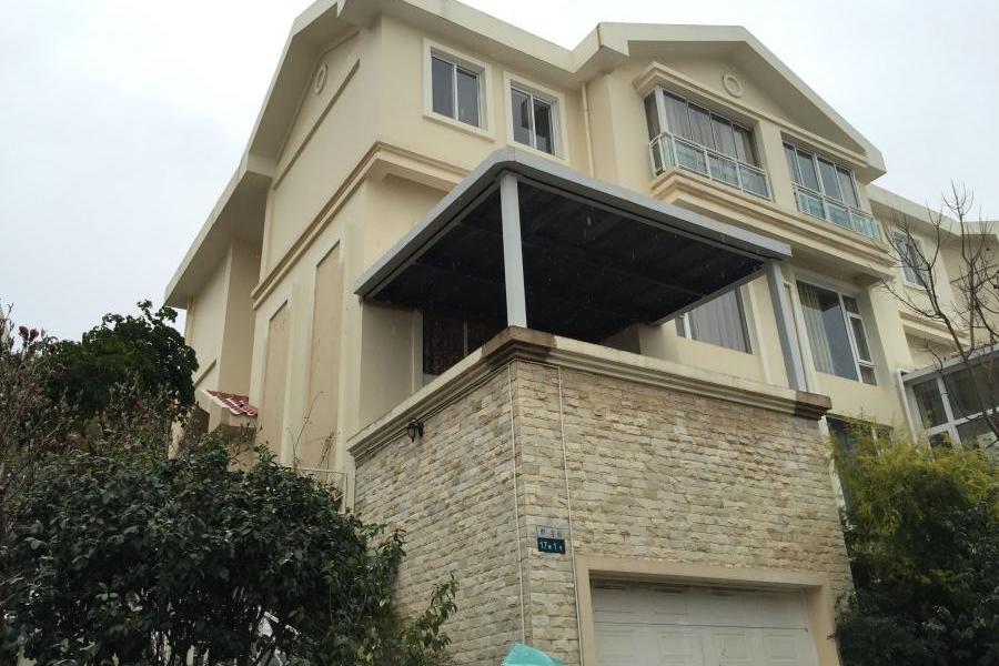 【第一次拍卖】玉溪市红塔区环山路56号山水佳园睿园第17幢别墅