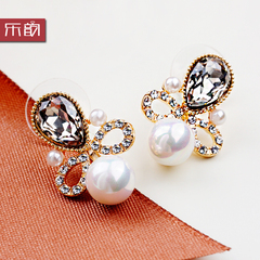 Music new Korea temperament long earrings female Korean faux pearls Crystal fashion earrings delicate jewelry