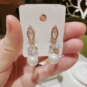 Korea new simple earrings female temperament sweet cute faux pearls Korean jewelry earrings Korean package mail