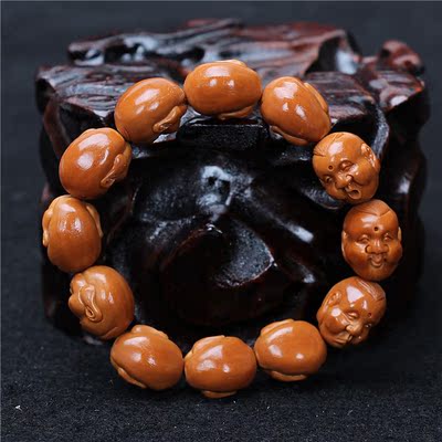 《童子》苏州核雕工艺师丁志贤作品