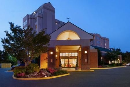 Homewood Suites by Hilton Falls Church - I-495 @
