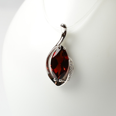 宝石级红石榴石吊坠 7*12 纯银镶嵌 c034