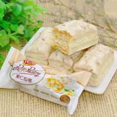 法式白巧克力松塔千层酥好吃的台湾零食饼干曲奇特产儿童食品包邮