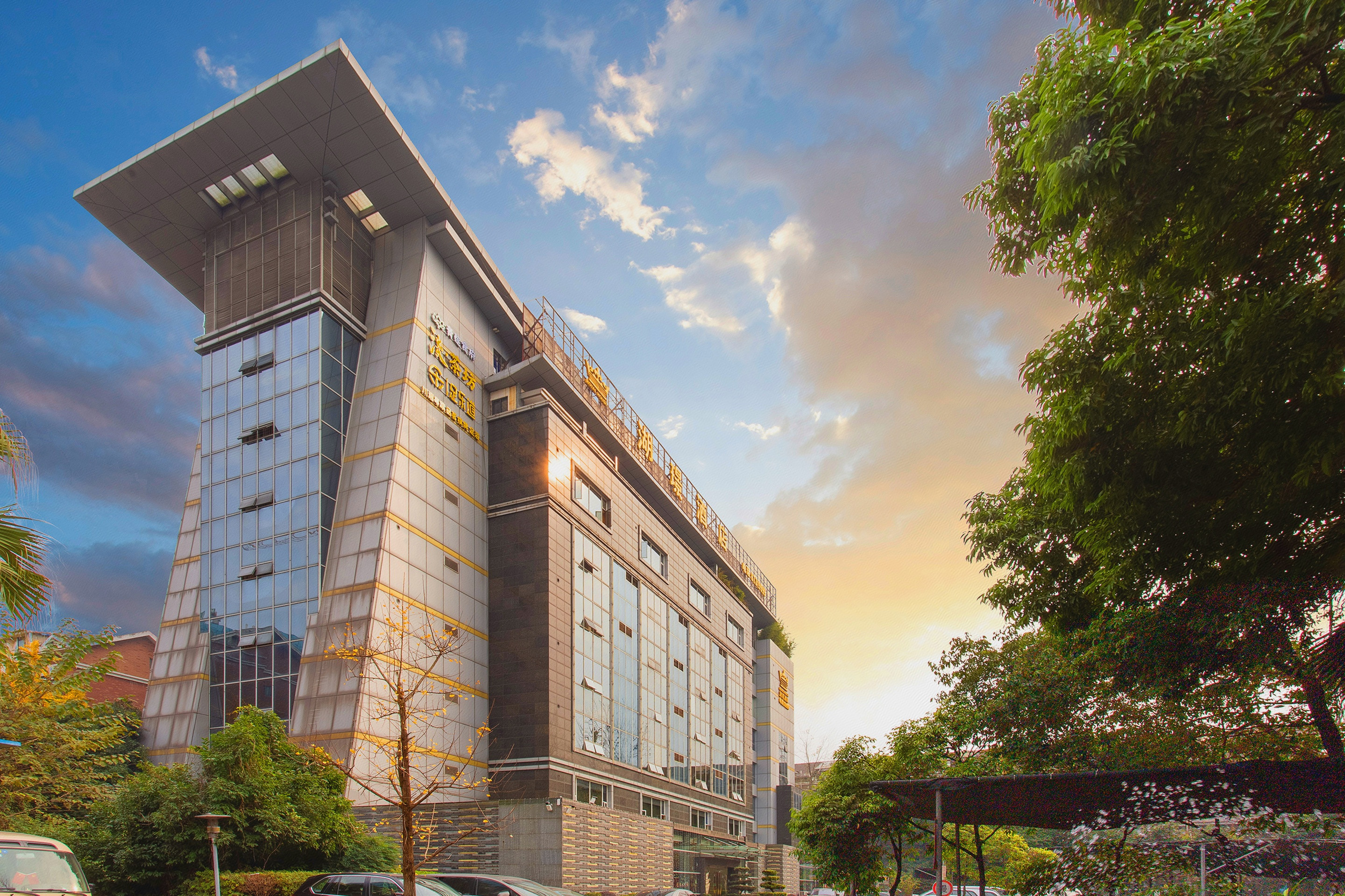 成都湖酒店新濠国际酒店悦享轻奢大床房酒店客栈日历