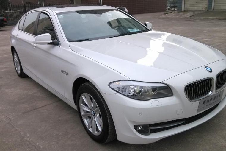 【第一次拍卖】宝马牌525系列白色轿车一辆