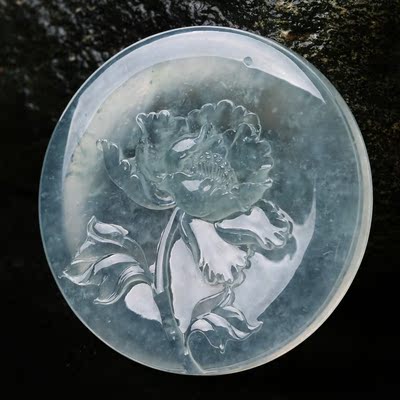 a货冰种圆牌牡丹花翡翠吊坠