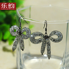 Korea fashion exaggerated bow zircon earrings are hypoallergenic quality Japanese and Korean edition retro earrings ear jewelry