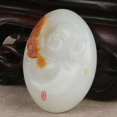 省级玉雕大师袁长军作品 白玉籽料挂件笑佛 26克
