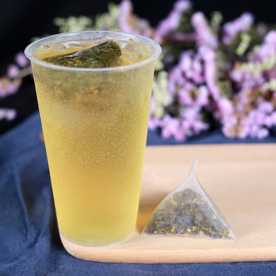 年轻人喝茶的好处和坏处:茶多酚的双面影响