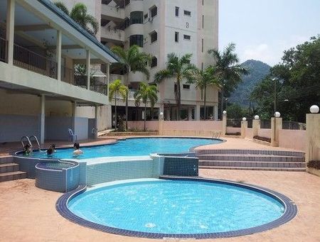 德萨坦布恩公寓酒店