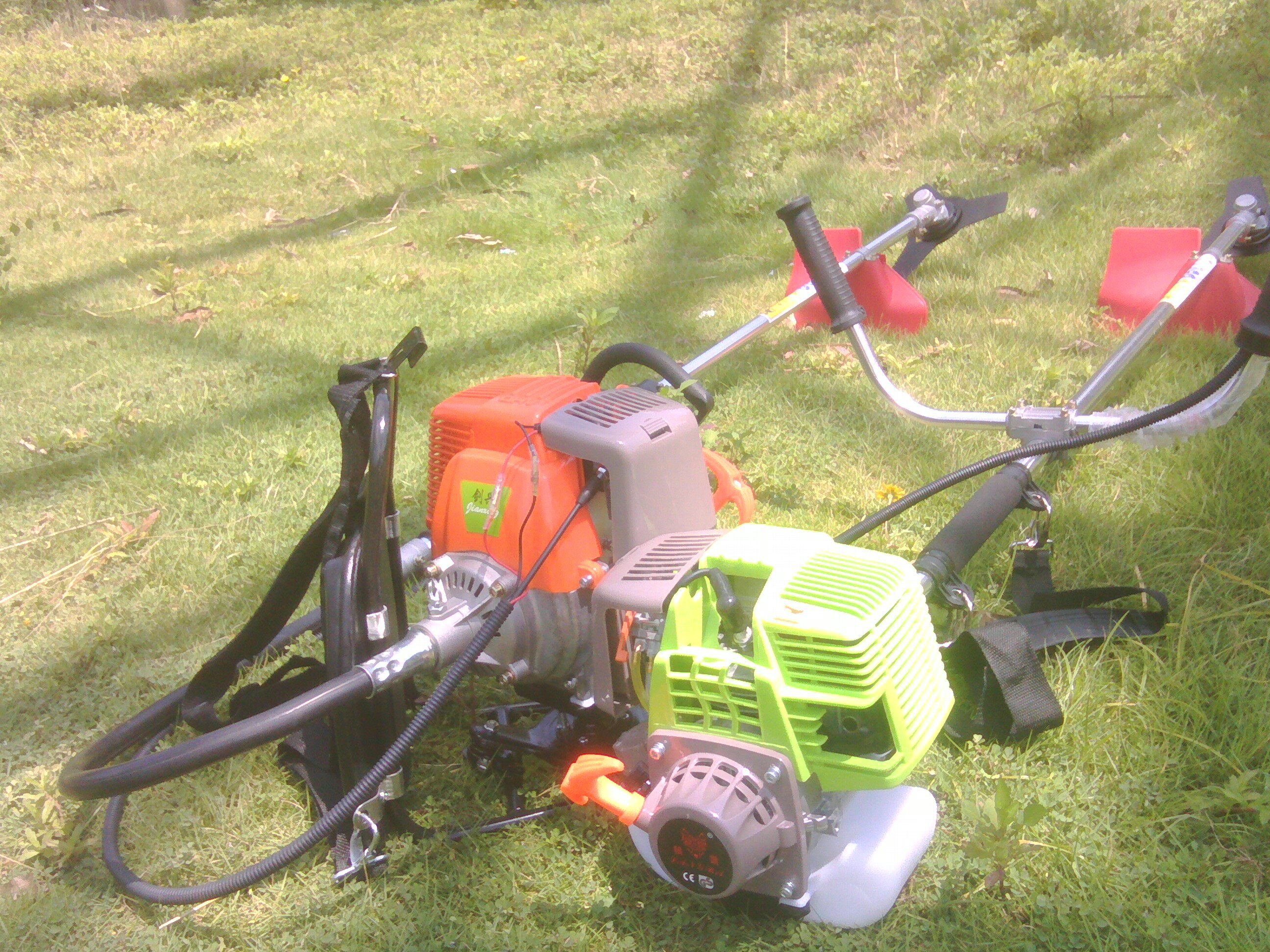 包邮狼霸四冲程背式割草机 打草机 除草机 水稻 小麦 桑叶收割机