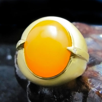 一眸瑰宝18k黄金南非真钻顶级水冲料鸡油黄黄龙玉皇泽帝王戒