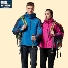正品男女三合一冲锋衣男式冬季两件套登山服西藏情侣户外上衣