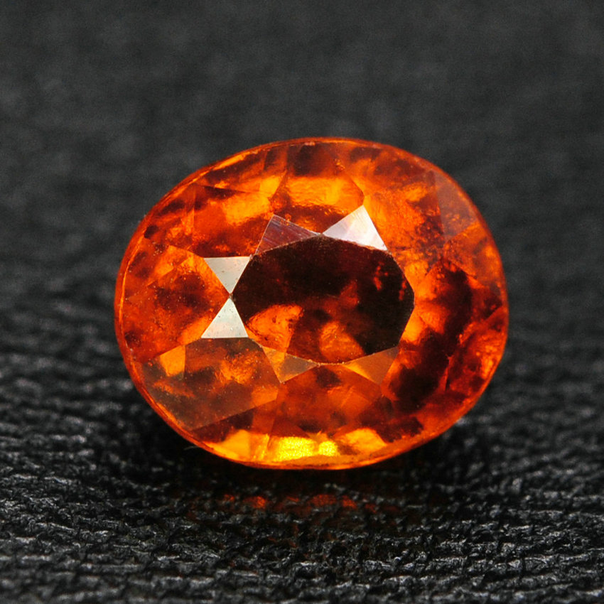 顶级收藏 重1.83ct天然芬达石榴石裸石戒面 可提供款式设计镶嵌