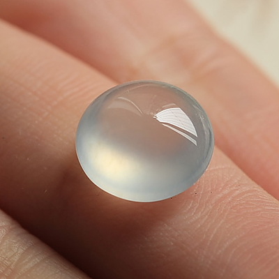 高冰种缅甸a货翡翠起莹蛋面 1.67克