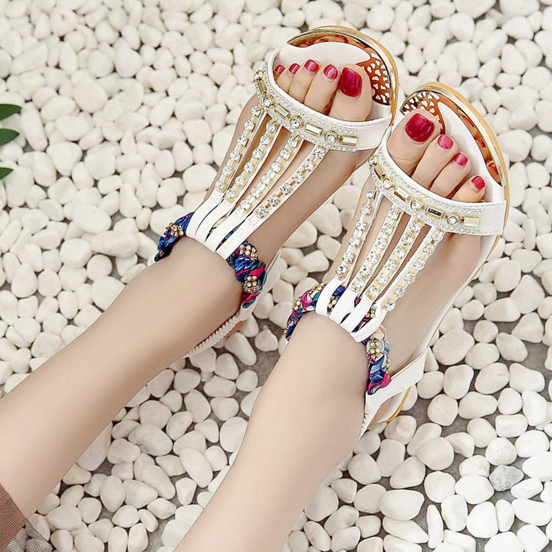 波西米亞涼鞋女夏2017新款韓版水鑽學生平底百搭簡約時尚沙灘女鞋