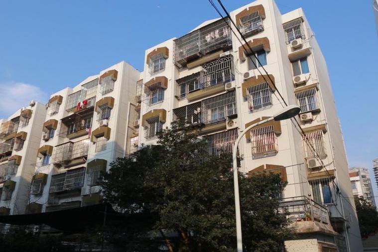 【第一次拍卖】慈溪市浒山街道名仕园1#204室