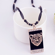 Package mail compose well Leopard sweater chain long Korea hundreds of matching jewelry necklace women fashion pendants hanging decorations