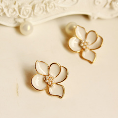 Shanzi Korea elegant Lady 5 petal flower Pearl 925 fungus nails leave without pierced ears ear clip earrings earrings ear ear