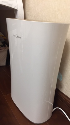 居家必备用airx空气净化器和美的那家好?哪个质量好性价比高