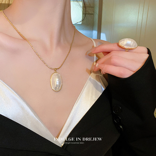 新品珍珠戒指女小众设计高级感法式开口夸张食指环独特中古名媛大