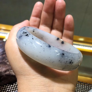 新疆和田玉和田青花籽料墨玉籽料点墨手镯玉镯白点墨61