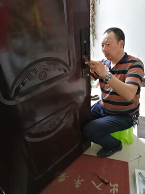 Re:说说感受评测罗曼斯DD4指纹锁优缺点是???来来真实评测罗曼斯DD4指纹锁质量好 ..