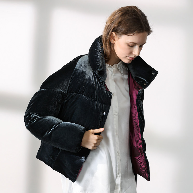 出口法国外贸原单2021冬季新款女直筒黑色立领短款气质丝绒羽绒服