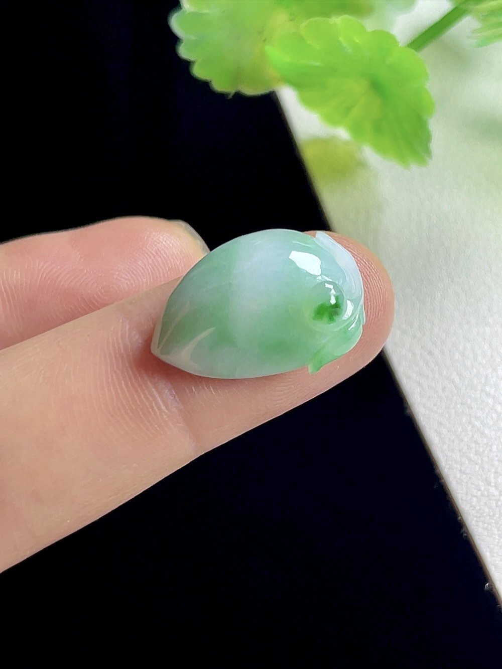 让人不解桃翡翠挂件-翡翠桃子镶嵌款式_明日_168信息网