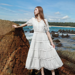 法式白色镂空蕾丝连衣裙夏季海边旅游度假风高级感收腰显瘦沙滩裙