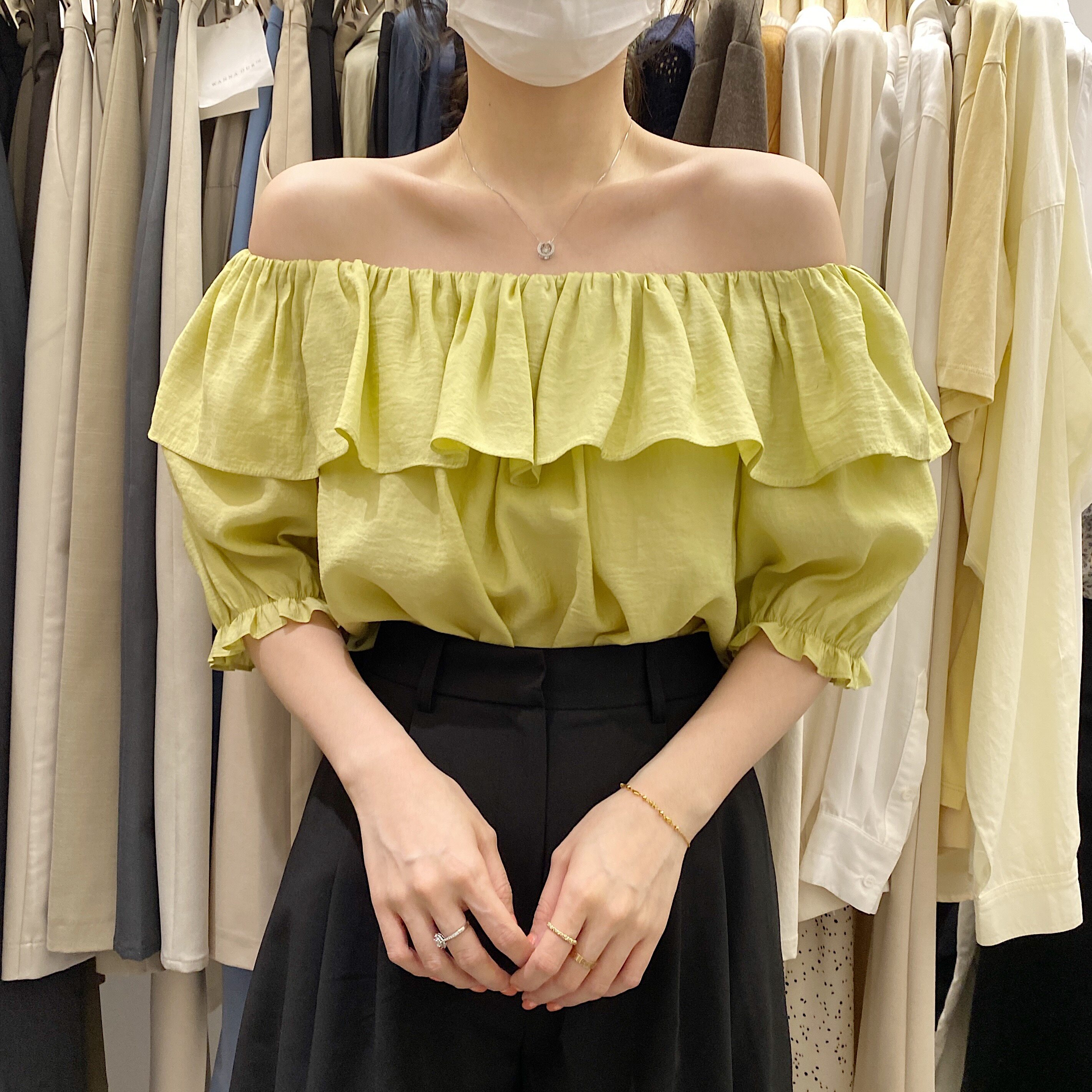 一字肩荷叶边上衣女夏短袖