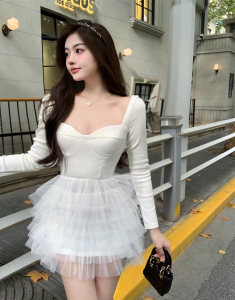 Real price and real shooting pure desire for style square neck long sleeve high waist stitched mesh layered cake skirt d