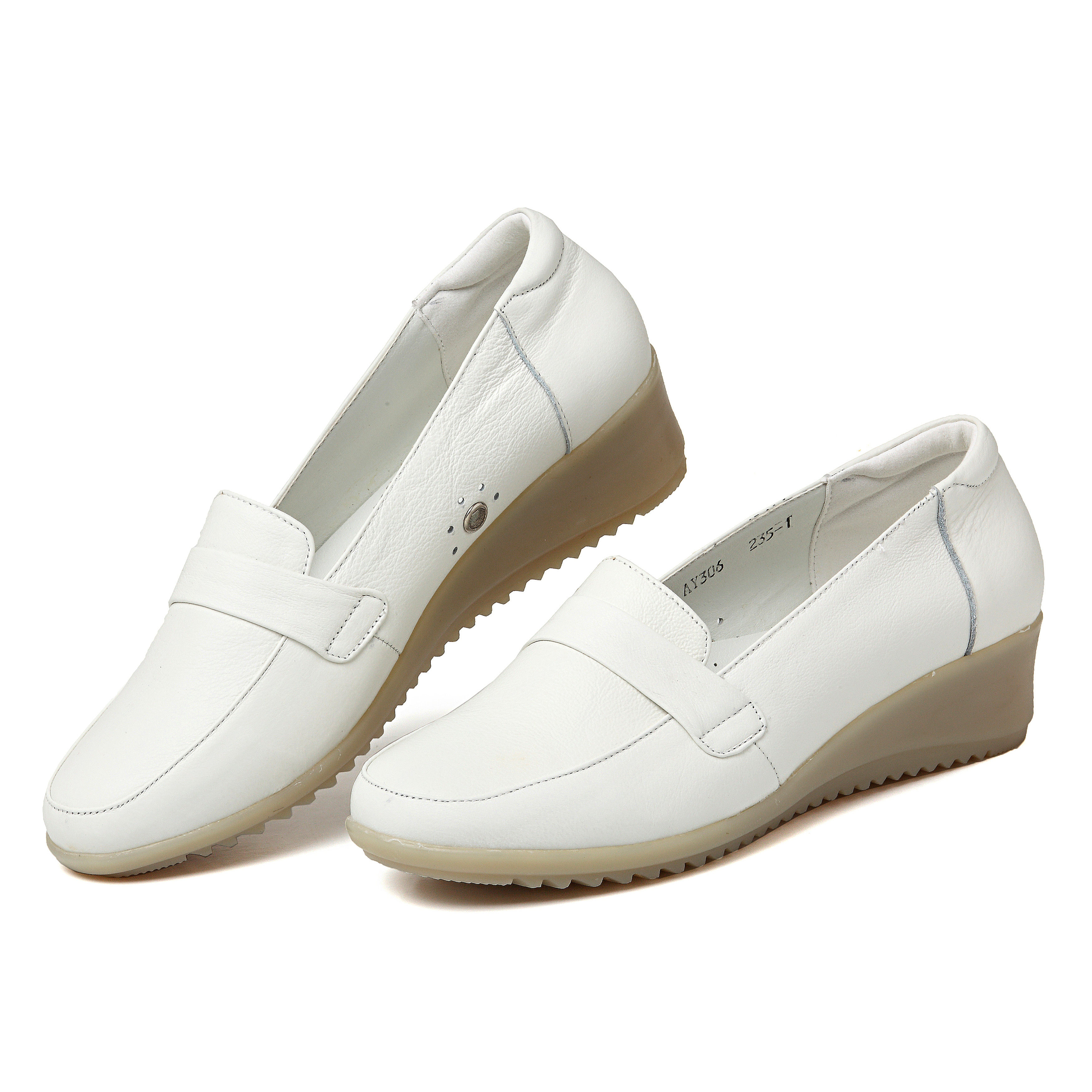 白色护士鞋夏季女软底新款医院防滑真皮牛筋底平透气防臭不累脚 - 艾