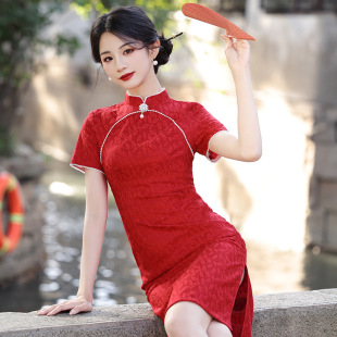 红色中长款蕾丝旗袍新款气质订婚优雅圆襟新娘结婚秀禾服女连衣裙