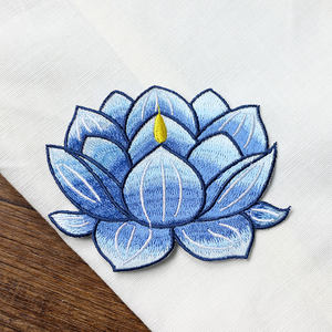 刺绣莲花布贴佛图片