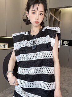 RR fashion 条纹暗花连衣裙女2024夏季新款薄款百搭圆领垫肩长裙