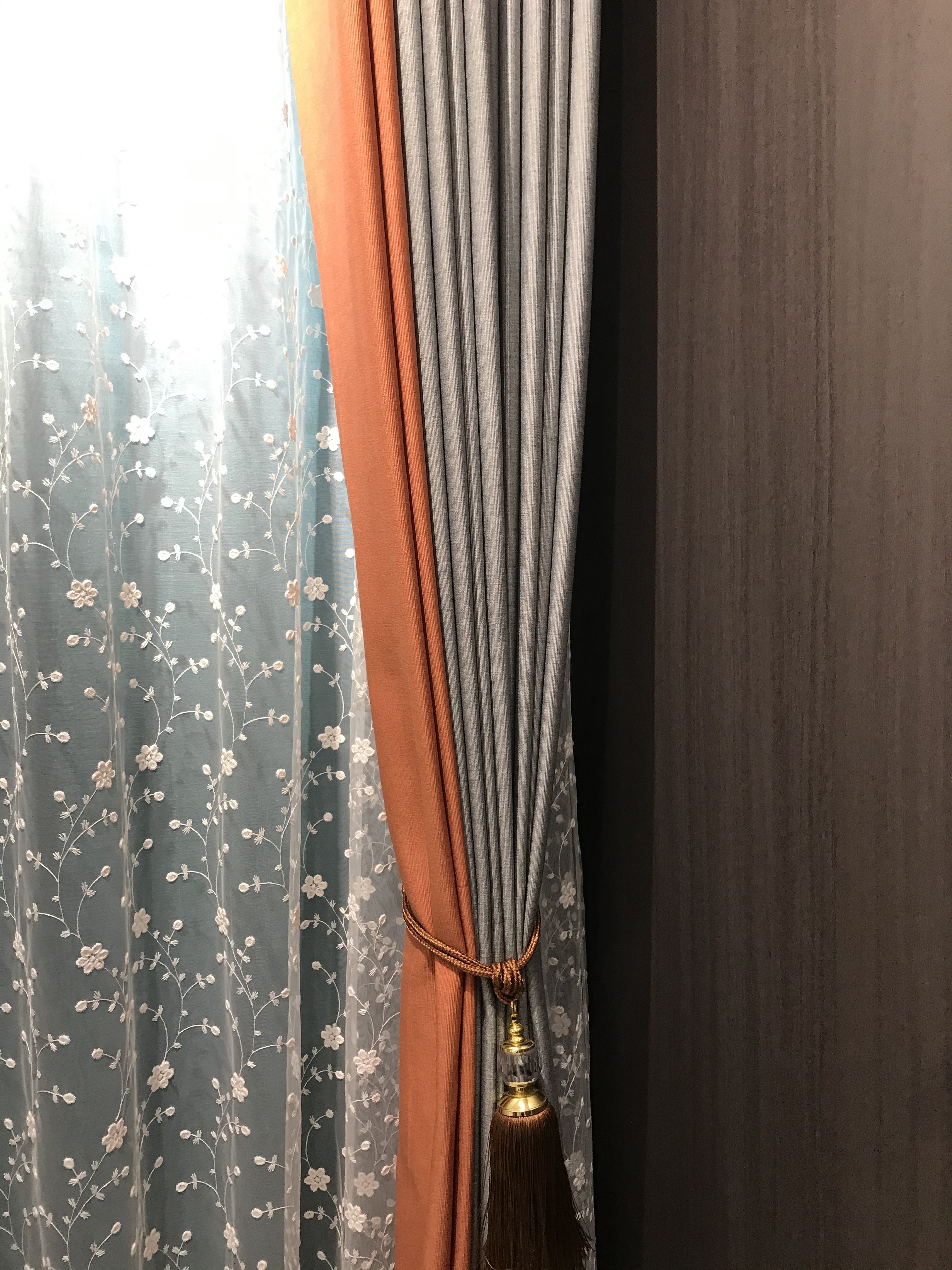 西雅图竖纹纯色窗帘灰色橙色拼接款客厅窗帘卧室现代简约遮光窗帘
