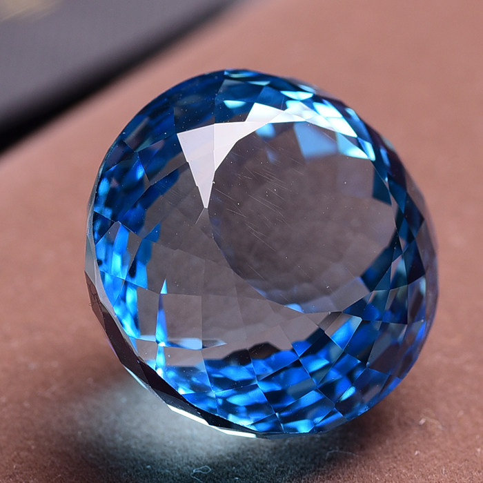 75克拉 收藏级 纯净体 大颗粒 托帕石裸石 颜色浓郁 15.02克