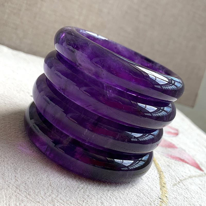 天然紫水晶手镯紫晶 透润有光泽实物