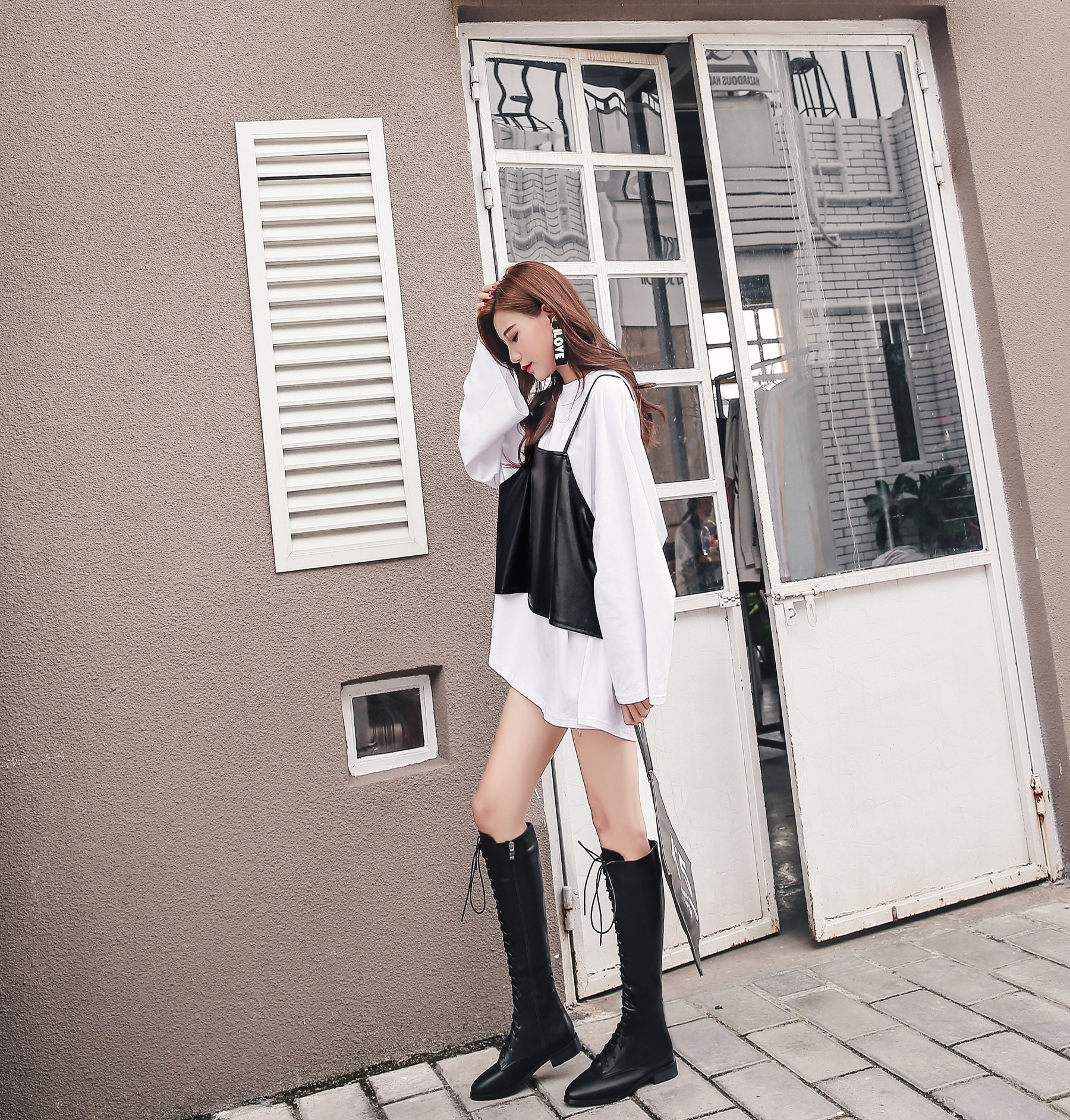 2019马丁靴女夏英伦风女粗跟军靴圆头系带长筒靴冬季女鞋