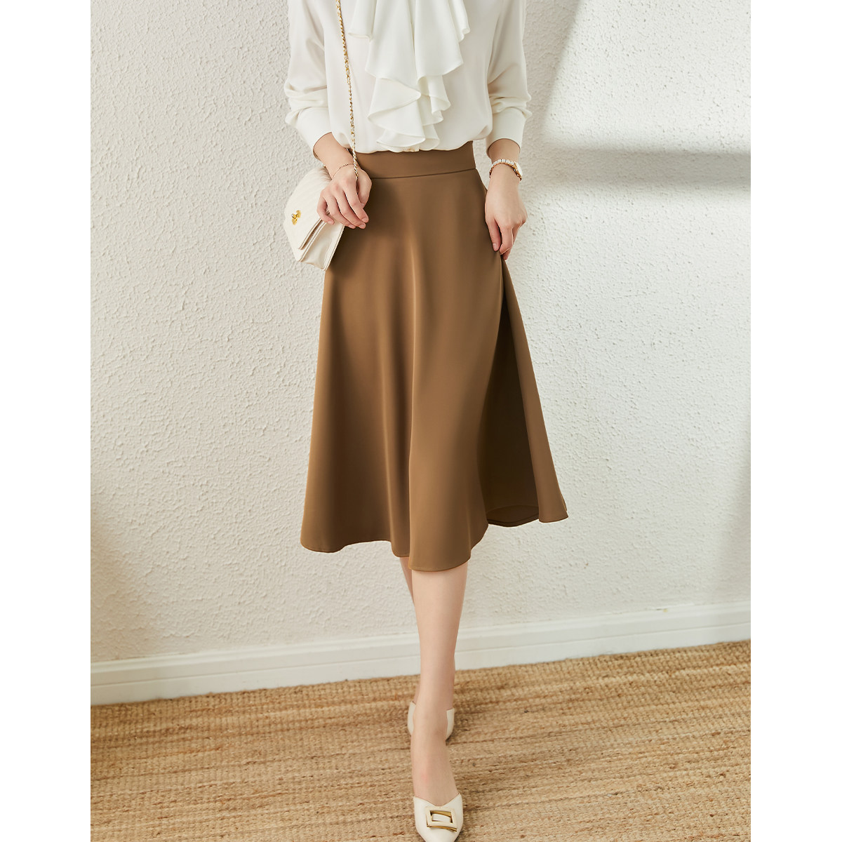 简漫 优雅赫本风 显瘦好版型波浪形裙摆a字伞裙半身裙纯色22春秋