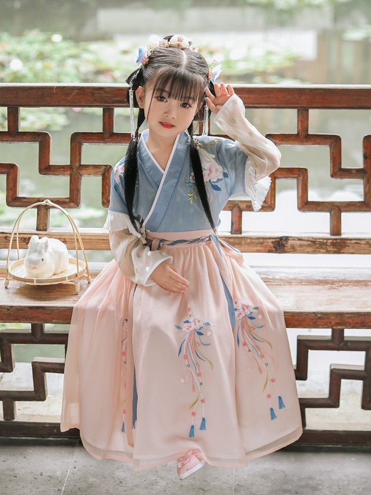 旗铂女童汉服春装儿童宋制唐装长袖裙超仙古装小女孩连衣裙月神