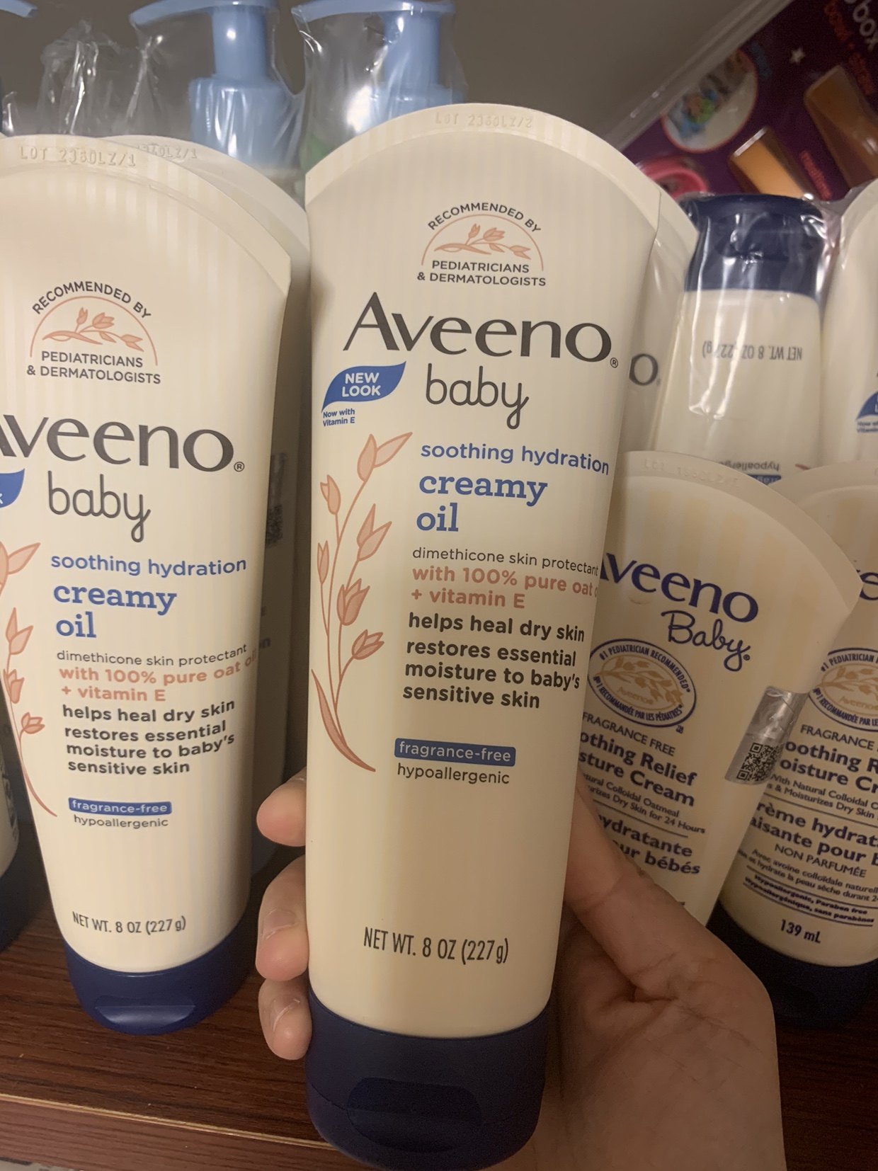 美国aveeno艾维诺婴儿儿童燕麦舒缓润肤霜深蓝盖保湿霜226g新包装