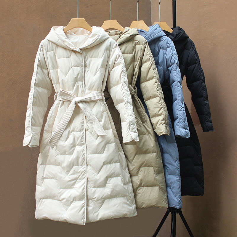 反季长款羽绒服女过膝加厚收腰2021年冬季新款修身显瘦白鸭绒外套