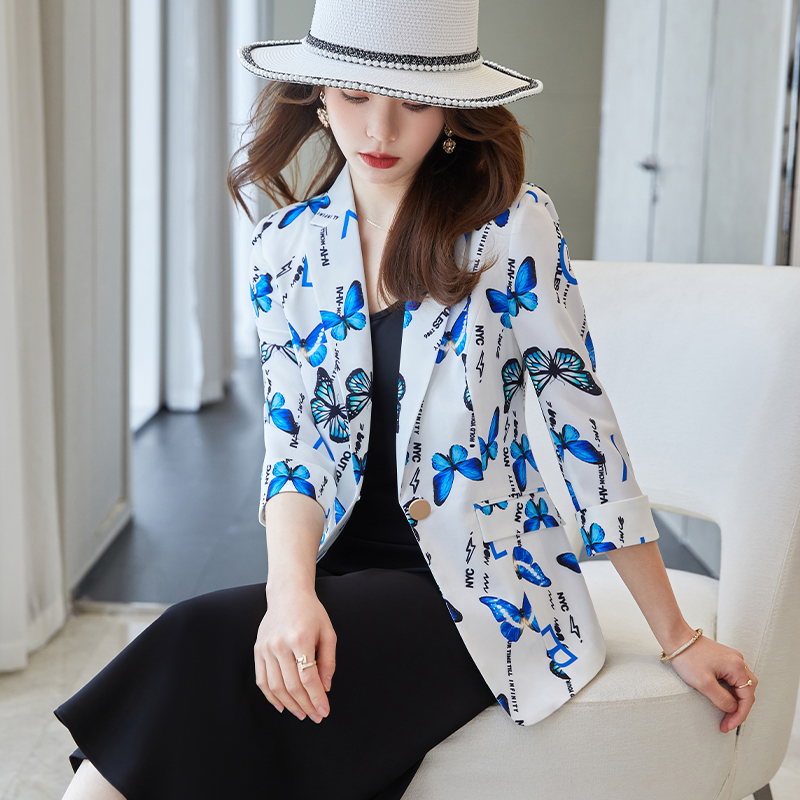 气质花西装女外套2022新款春夏通勤花色上衣洋气七分袖印花小西服