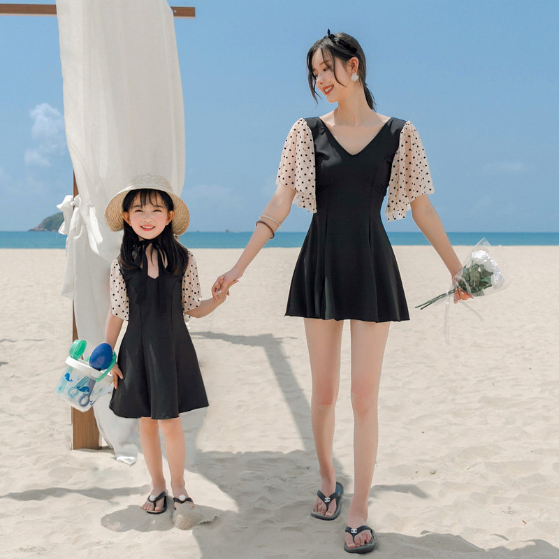 母女新款家庭装显瘦裙式r亲子泳衣女宝宝泳装连体保守可爱儿童泳