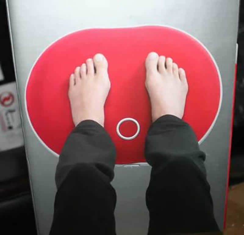 美国 brookstone Massager with foot 足部足底按摩器 110V|ruв категории личный уход/Здравоохранение/массажное оборудование, массажное оборудование, 臀部/腿部按摩器 - от Buy2taobao.com для оказания профессиональной услуги покупки агента Taobao