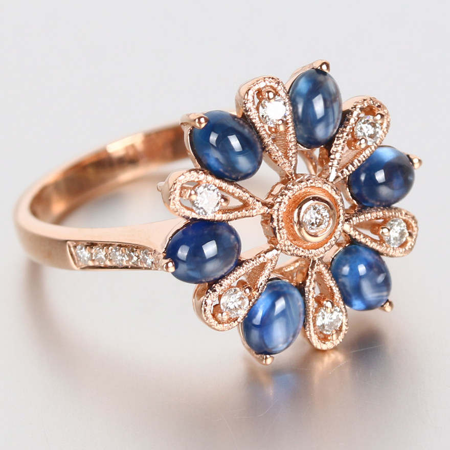 总计1.66克拉 天然蛋面蓝宝石戒指 18k金镶嵌钻石