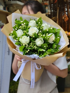 西安本地花店白玫瑰茉莉小清新花束毕业季离别赠花专人配送