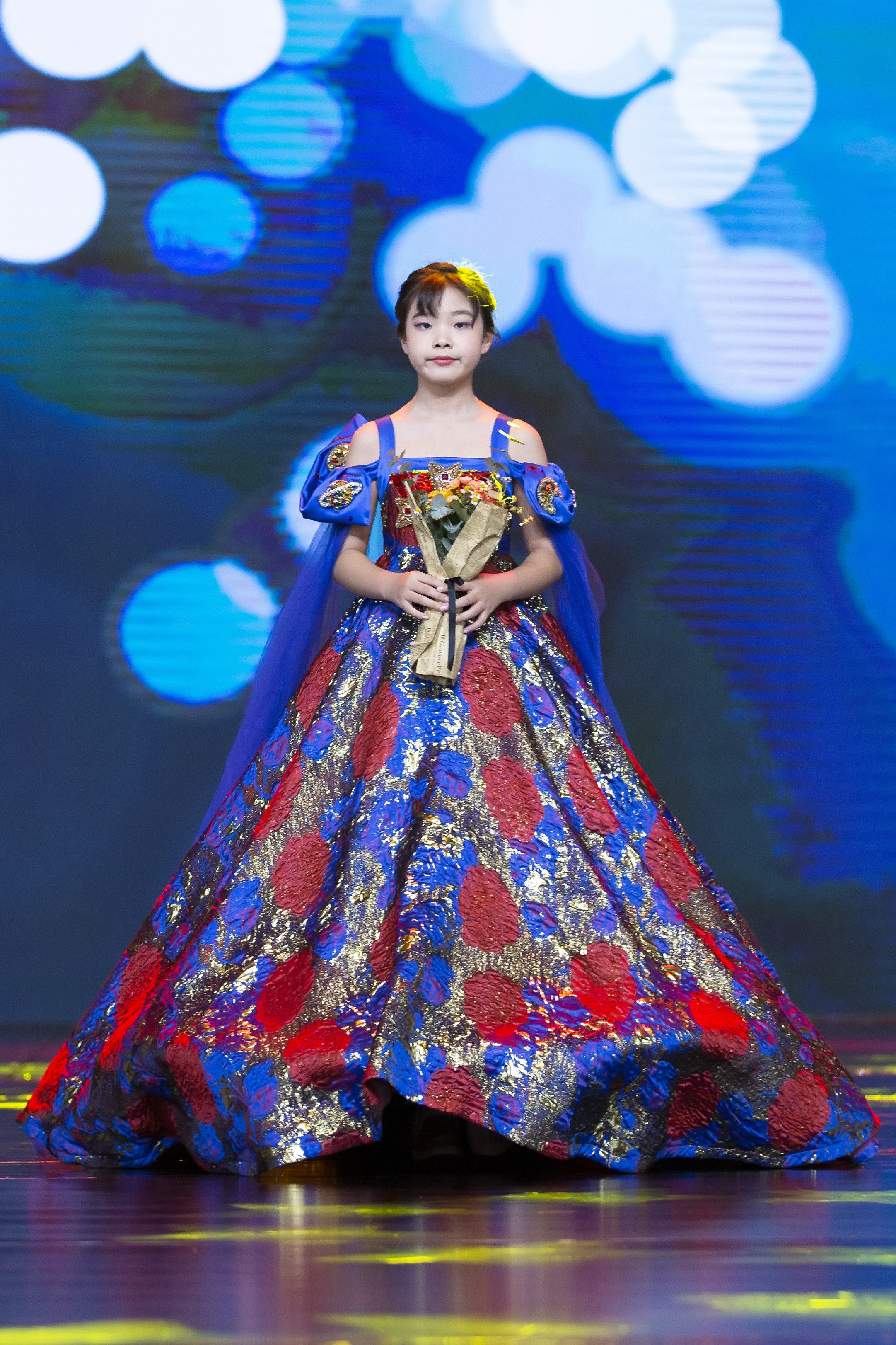 少儿走秀礼服女童演出服高级2021维多利亚宫廷拖尾裙儿童高端婚纱